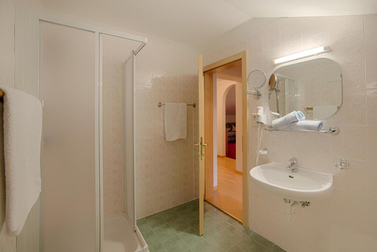 Hotel Oberjahrl Ahrntal Esterno foto
