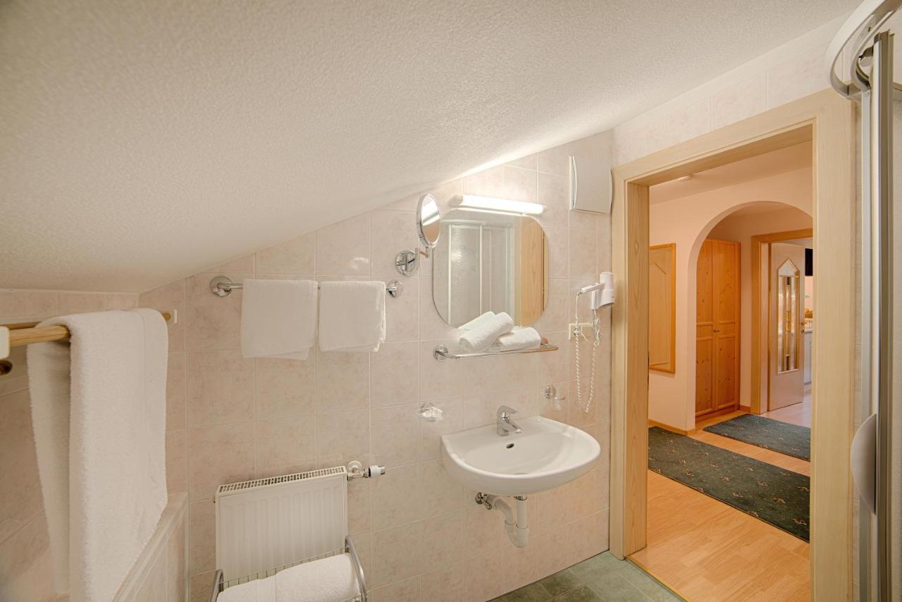 Hotel Oberjahrl Ahrntal Esterno foto