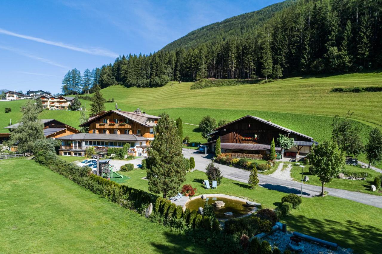 Hotel Oberjahrl Ahrntal Esterno foto
