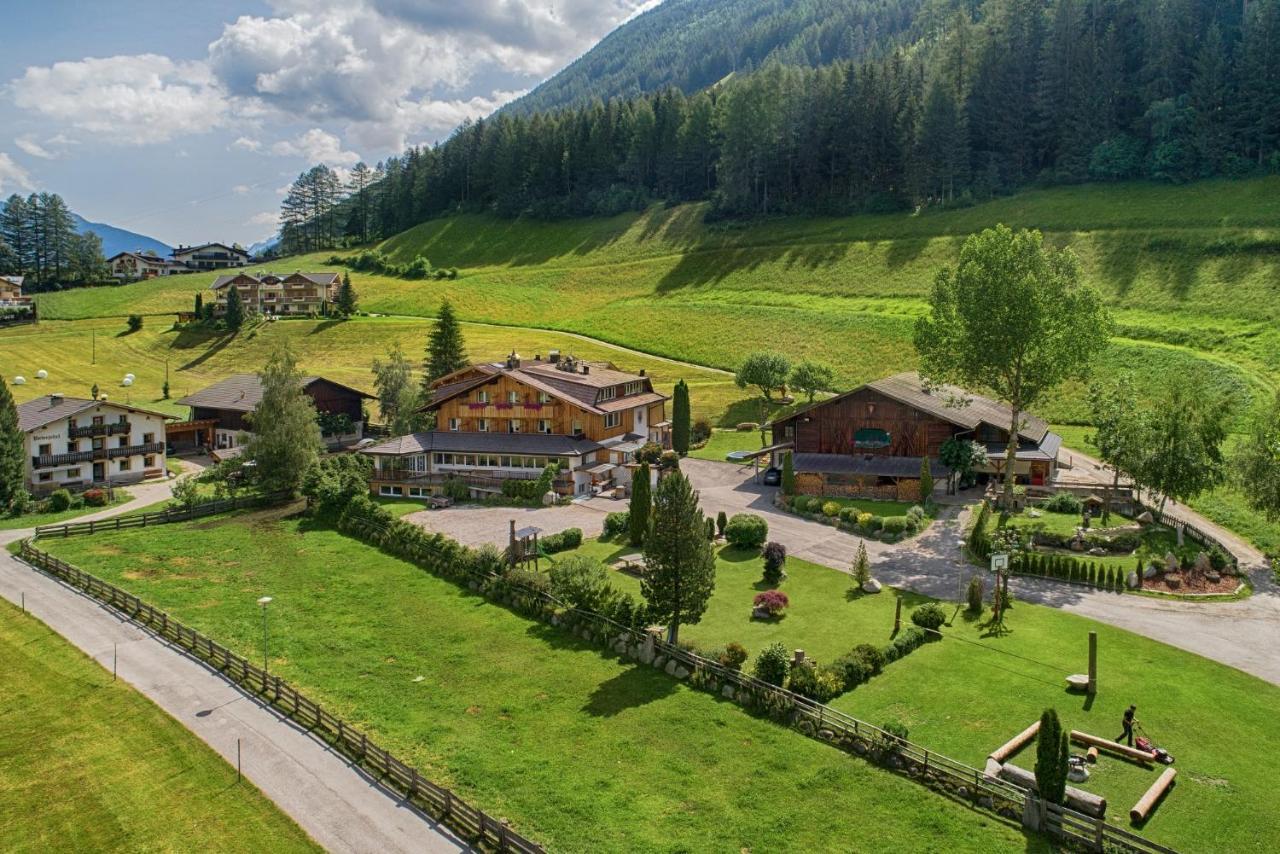 Hotel Oberjahrl Ahrntal Esterno foto